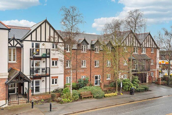 2 Bedroom Flat For Sale In Marlow Road, Bourne End, SL8