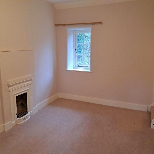 2 Bedroom Detached House To Rent In Sherborne, GL54