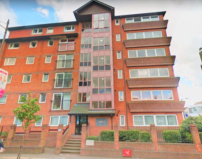 1 Bedroom Flat To Rent In Viscount Point, The Broadway, Wimbledon, London, SW19