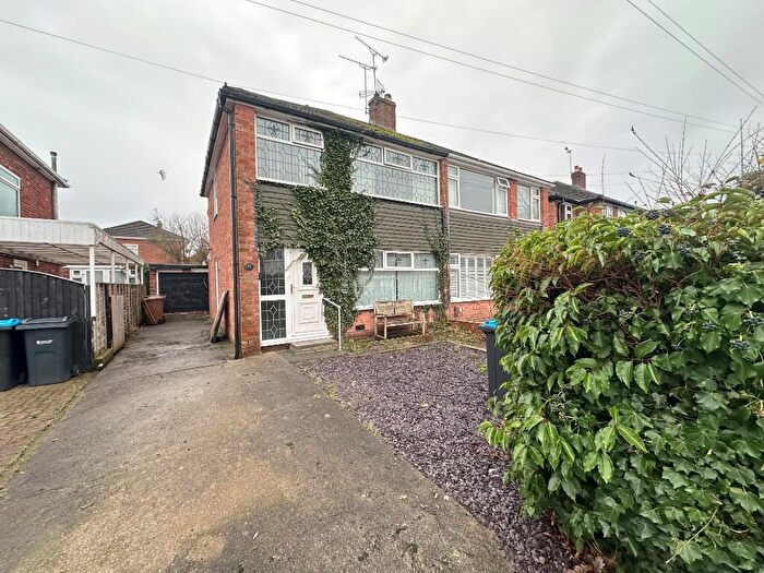 3 Bedroom Semi Detached House For Sale In Knowle Close, Ellesmere Port, Cheshire, CH66