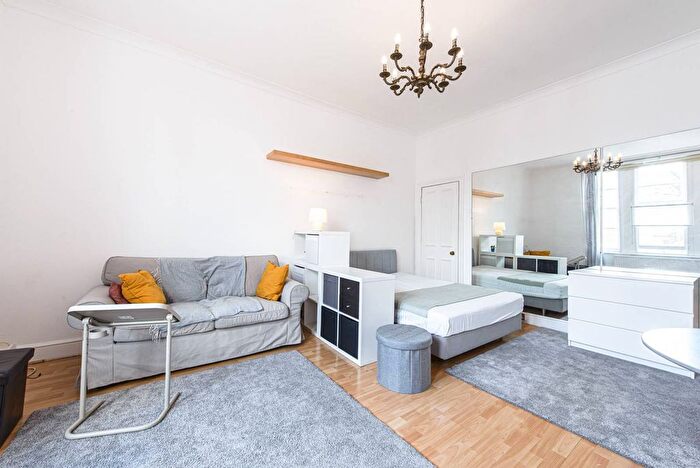 Studio To Rent In King Henrys Road, Primrose Hill, London, NW3