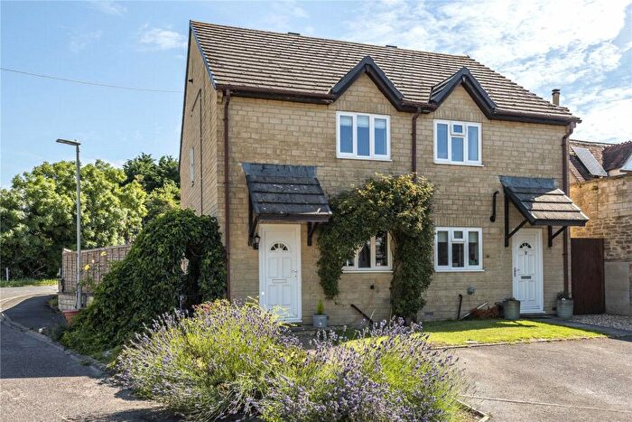 3 Bedroom Semi-Detached House For Sale In Broadway Close, Kempsford, Fairford, GL7