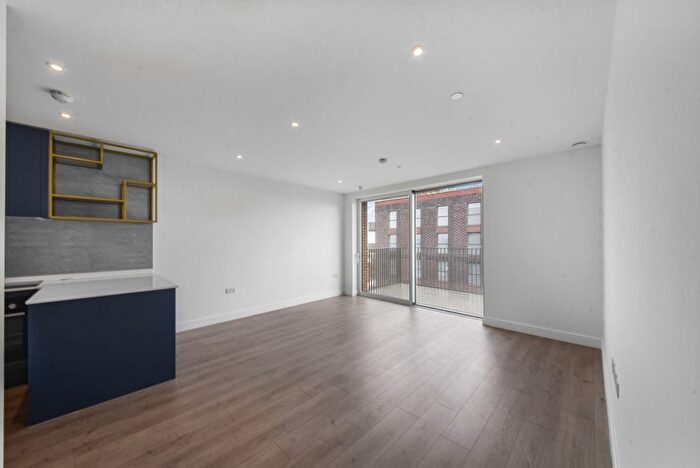 1 Bedroom Flat To Rent In Quay Walk, Wembley, HA0