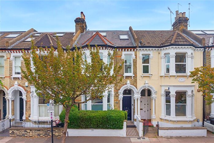 5 Bedroom Terraced House For Sale In Stormont Road, SW11
