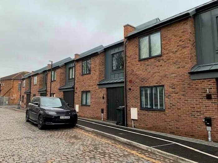 2 Bedroom Terraced House To Rent In Barton Vale, Bristol, Bristol, BS2