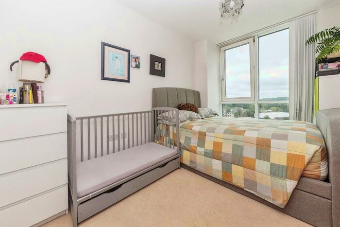 1 Bedroom Flat For Sale In Cotterells, Hemel Hempstead, HP1