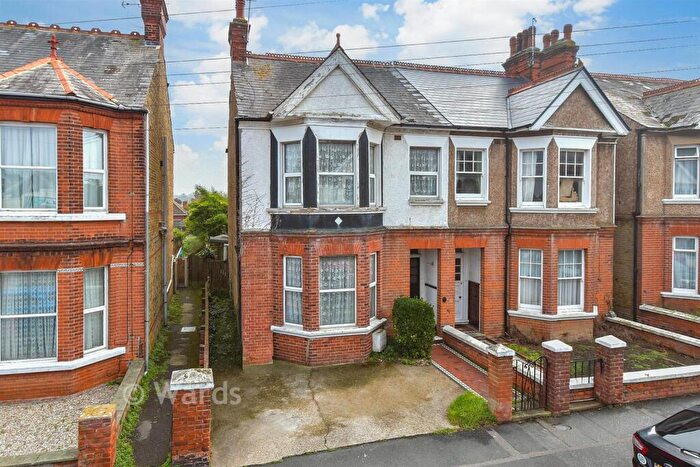 5 Bedroom Semi Detached House For Sale In Wyndham Avenue, Cliftonville, Margate, Kent, CT9