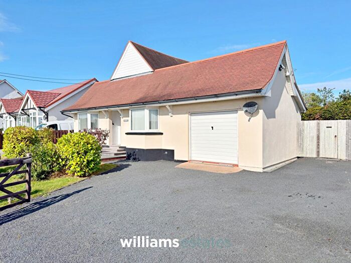 3 Bedroom Detached Bungalow For Sale In Henllan Road, St. Asaph, LL17