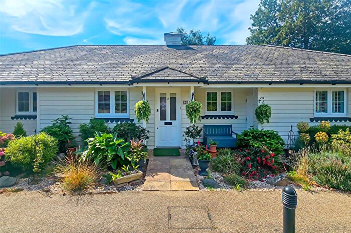 2 Bedroom Bungalow For Sale In Preston Paddock, Rustington, Littlehampton, West Sussex, BN16