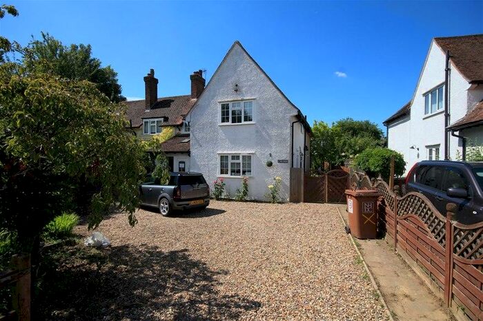 4 Bedroom House To Rent In The Green, Peters Green, Peters Green, LU2