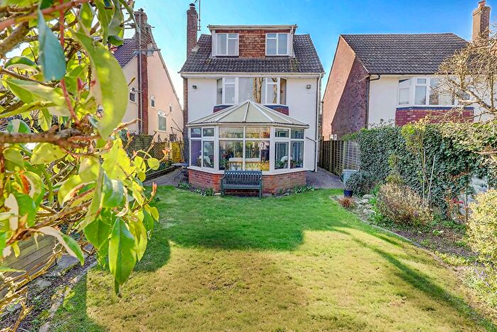 5 Bedroom Detached House For Sale In Clarendon Road, Prestwood, Great Missenden, Buckinghamshire, HP16