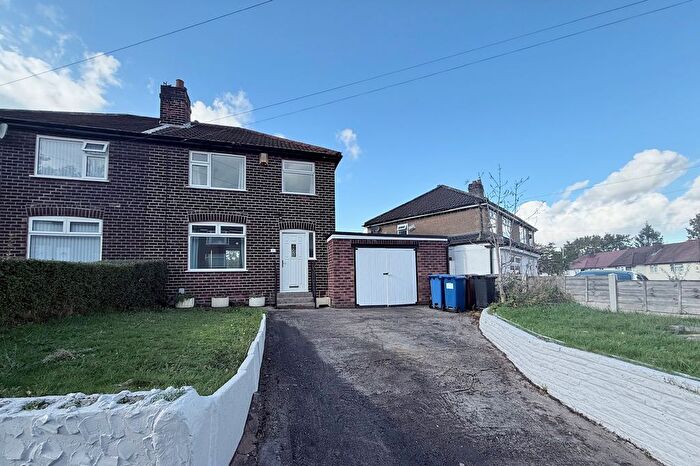 3 Bedroom Property To Rent In Dorset Avenue, Cheadle, SK8