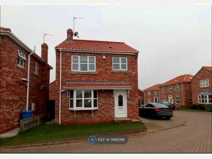 3 Bedroom Semi-Detached House To Rent In Forge Court, Thorngumbald, Hull, HU12