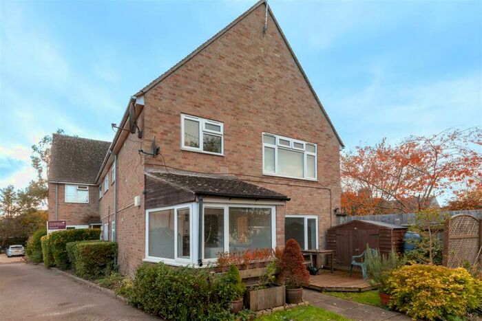 2 Bedroom Apartment To Rent In Heath Lane, Bladon, OX20