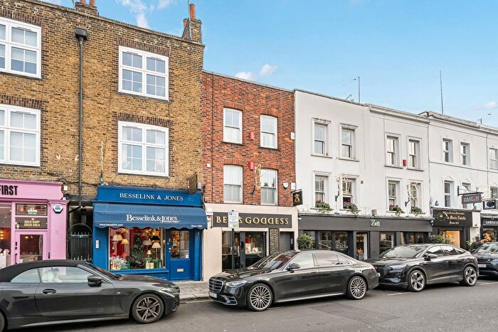 1 Bedroom Flat To Rent In Walton Street, Chelsea, London, SW3