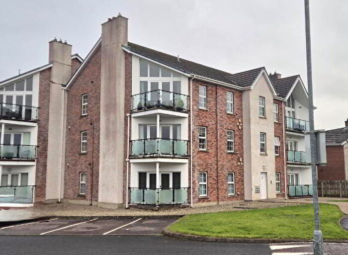 3 Bedroom Apartments For Sale In Waterfoot Park, Derry, BT47