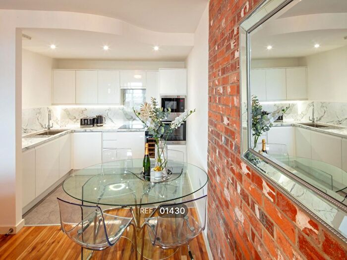 2 Bedroom Flat To Rent In Trinity Wharf, High Street, Hull, HU1