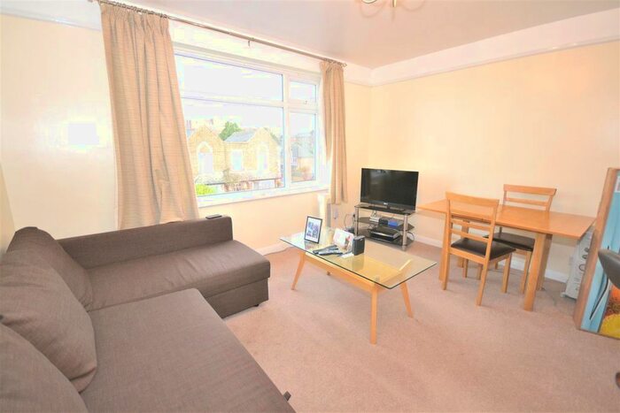 1 Bedroom Flat To Rent In Stanley Road, London SW19