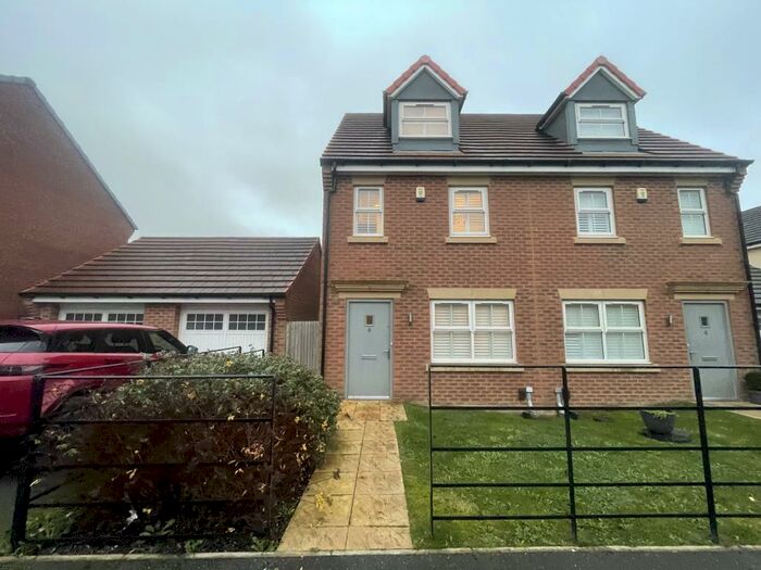 3 Bedroom House To Rent In Croft Avenue, Killinghall, HG3