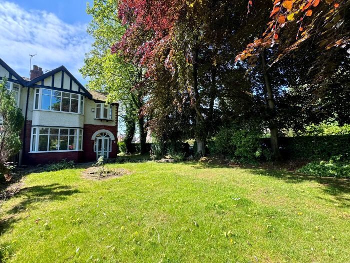 3 Bedroom Semi-Detached House For Sale In Chorley New Road, Bolton, BL1