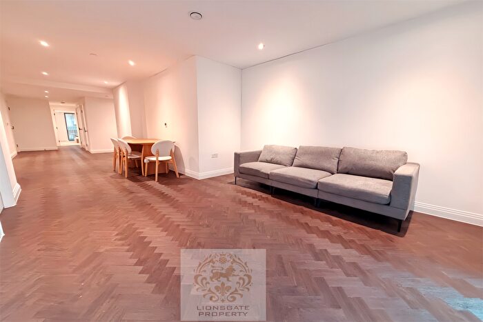 3 Bedroom Apartment To Rent In Halcyon House, Docklands, London, E16