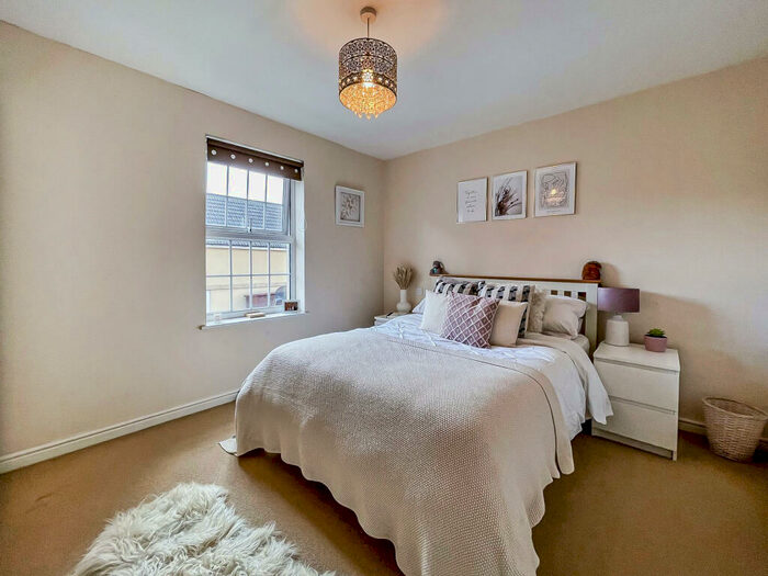 2 Bedroom Apartment To Rent In Thursday Street, Swindon, Wiltshire, SN25
