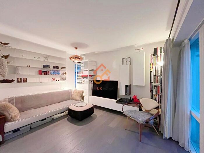 1 Bedroom House To Rent In Tompion Street, London, EC1V