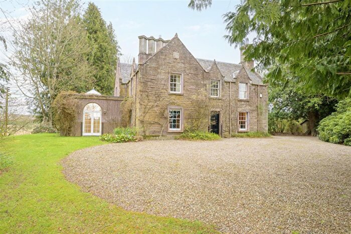 3 Bedroom Detached House For Sale In Meikleour, Perth, PH2