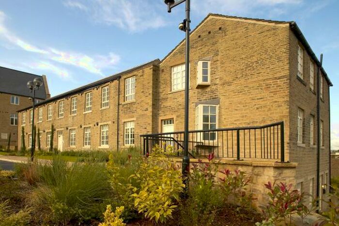 2 Bedroom Apartment To Rent In Whitley Willows, Lepton, Huddersfield, HD8