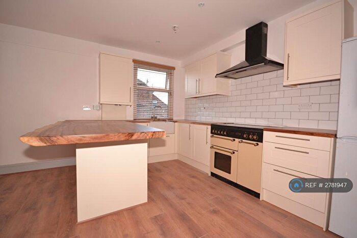 3 Bedroom Flat To Rent In Sandringham Road, Waterloo, Liverpool, L22