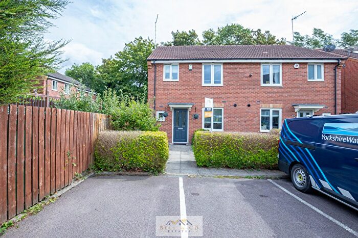 3 Bedroom Semi-detached House For Sale In Camelia Mews, Swallownest, Sheffield, S26