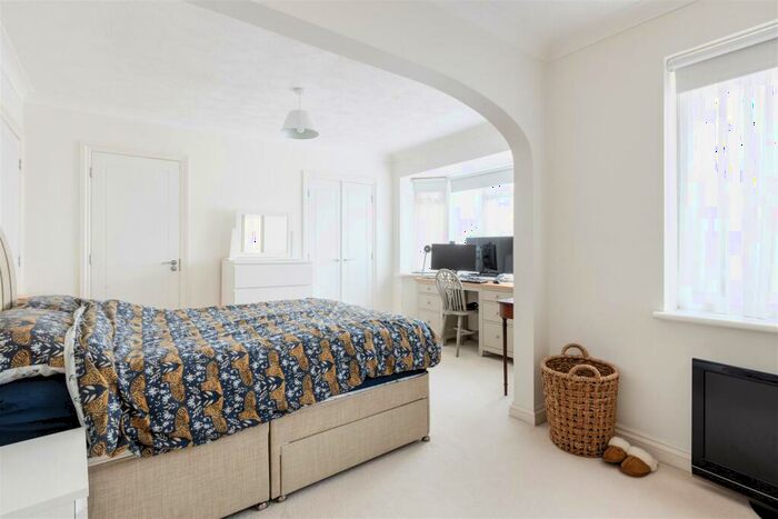 4 Bedroom Detached House For Sale In Longridge Avenue, Saltdean, BN2