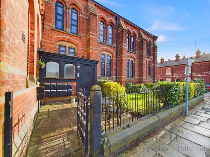 2 Bedroom Apartment For Sale In Albion Street, Chester, Cheshire, CH1