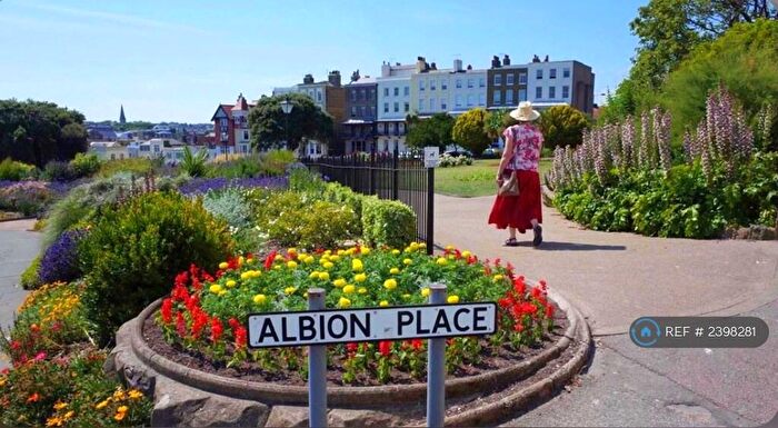 2 Bedroom Flat To Rent In Albion Place, Ramsgate, CT11
