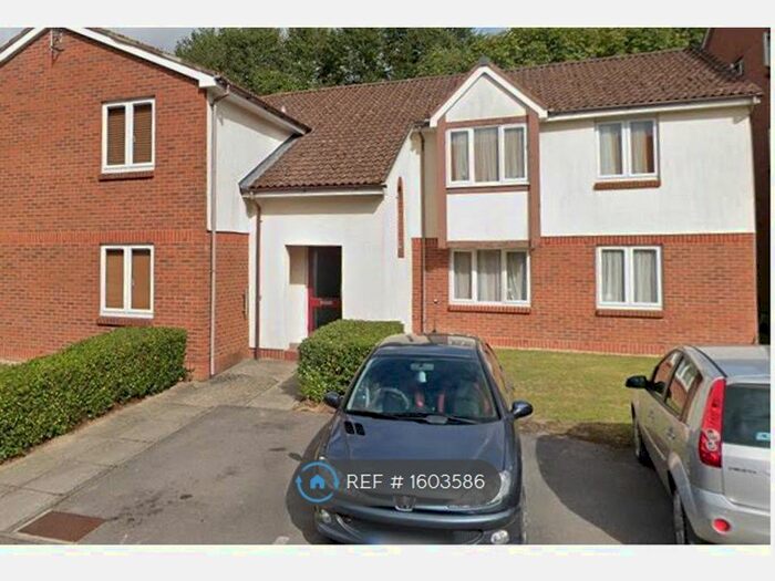 1 Bedroom Flat To Rent In Station Hill, Crawley, RH10