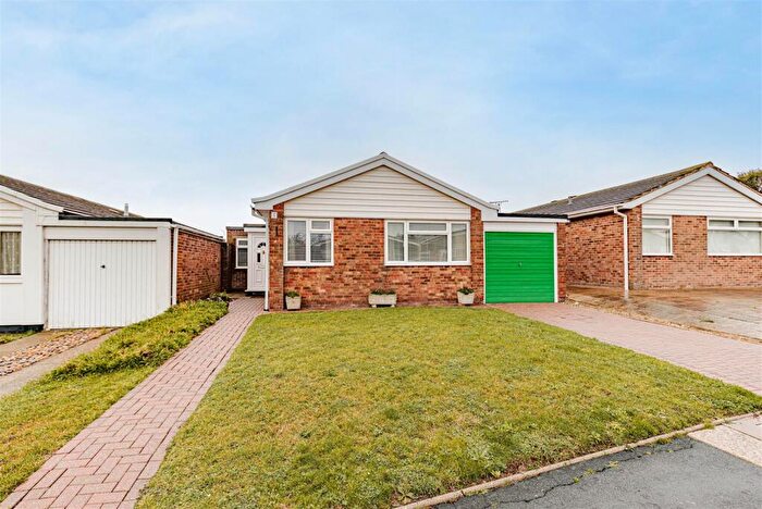 3 Bedroom Bungalow For Sale In Ashurst Gardens, Cliftonville, Margate, CT9