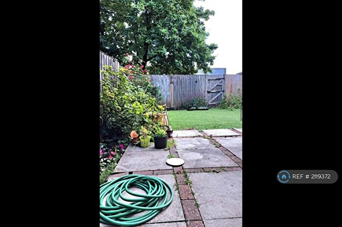 4 Bedroom Flat To Rent In Axminster Road, London, N7