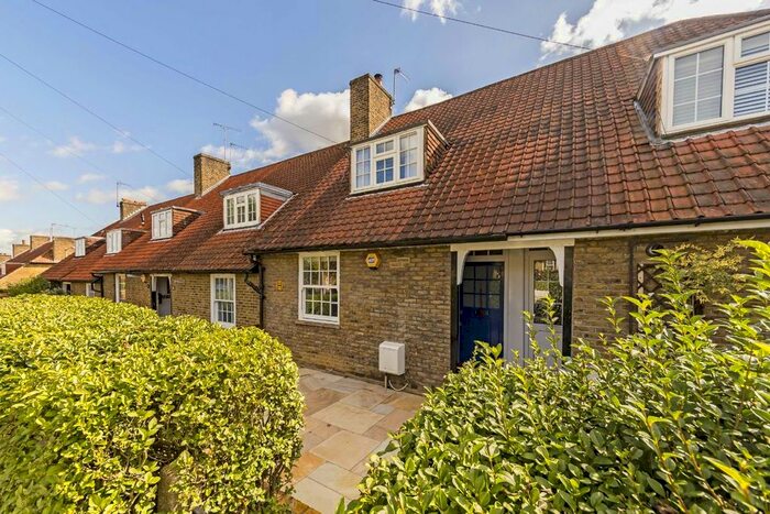 3 Bedroom Property To Rent In Huntingfield Road, London, SW15