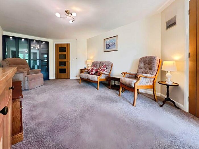 1 Bedroom Retirement Property For Sale In North Road, Newcastle Upon Tyne, NE20