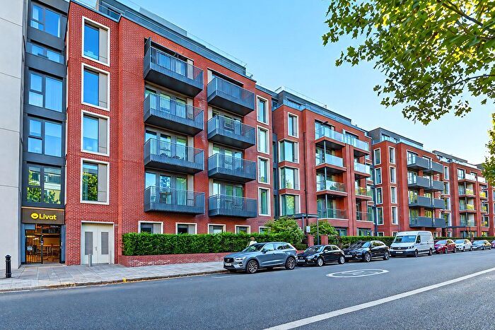 2 Bedroom Flat For Sale In Glenthorne Road, Hammersmith, W6