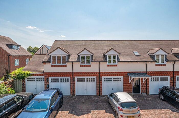 2 Bedroom Flat For Sale In Berry Close, Faringdon, Oxfordshire, SN7