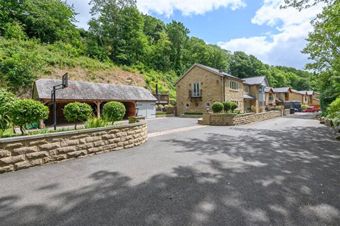 5 Bedroom Detached House For Sale In Ashton House, , Blackbrook Court, Off Mill Hill Lane, Brighouse, HD6