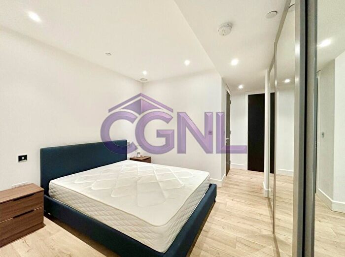 Studio To Rent In Neroli House, Piazza Walk, London, E1