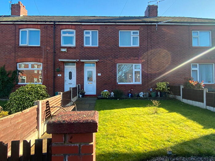 3 Bedroom Town House For Sale In Nimble Nook, Chadderton, OL9