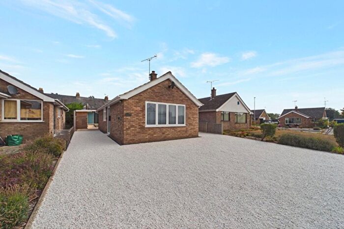 3 Bedroom Detached Bungalow For Sale In Wheatacres, Thetford, IP24