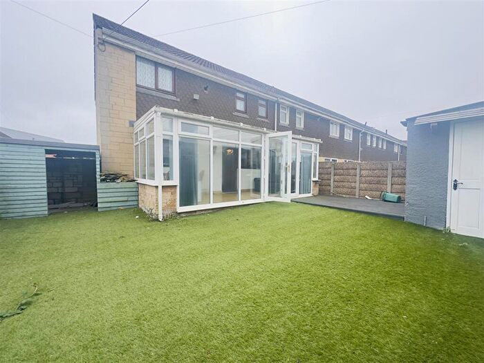 5 Bedroom Semi Detached House To Rent In Conygre Grove, Filton, Bristol, BS34