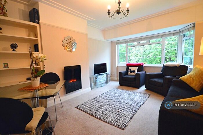 2 Bedroom Maisonette To Rent In Anlaby Court, Cheltenham, GL52