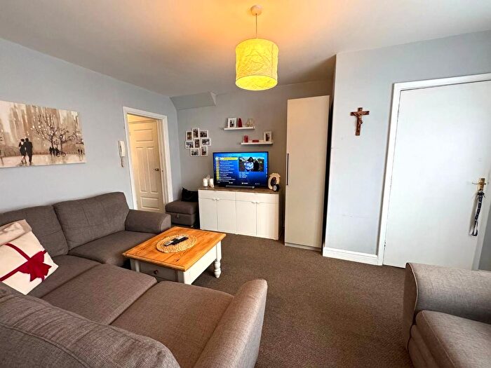 1 Bedroom Flat To Rent In Chedworth Road Horfield, Bristol, BS7