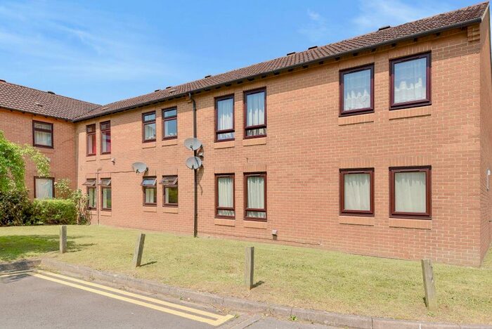 1 Bedroom Apartment To Rent In Newbury, Berkshire, RG14