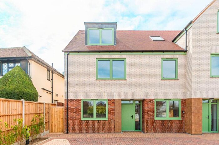 3 Bedroom Terraced House To Rent In North Down, Sanderstead, South Croydon, CR2